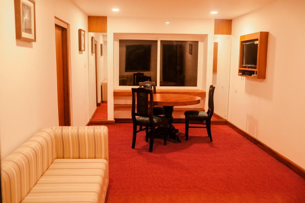 Mpsroyalsuites Perintalmanna Dış mekan fotoğraf