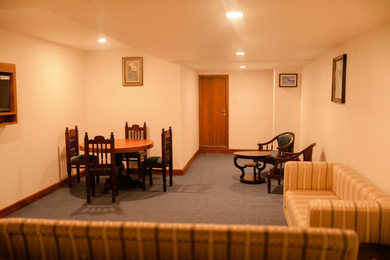 Mpsroyalsuites Perintalmanna Dış mekan fotoğraf