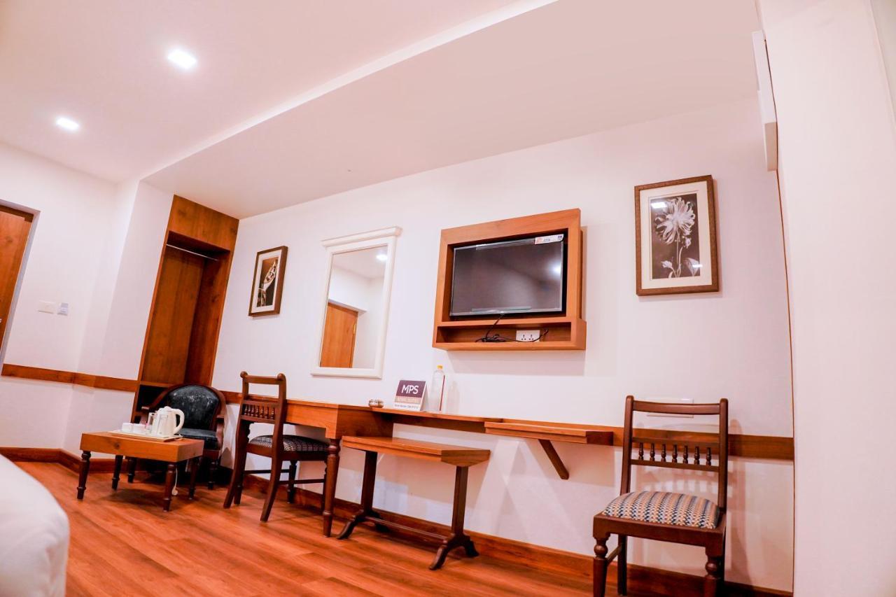 Mpsroyalsuites Perintalmanna Dış mekan fotoğraf