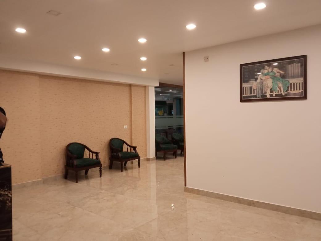 Mpsroyalsuites Perintalmanna Dış mekan fotoğraf