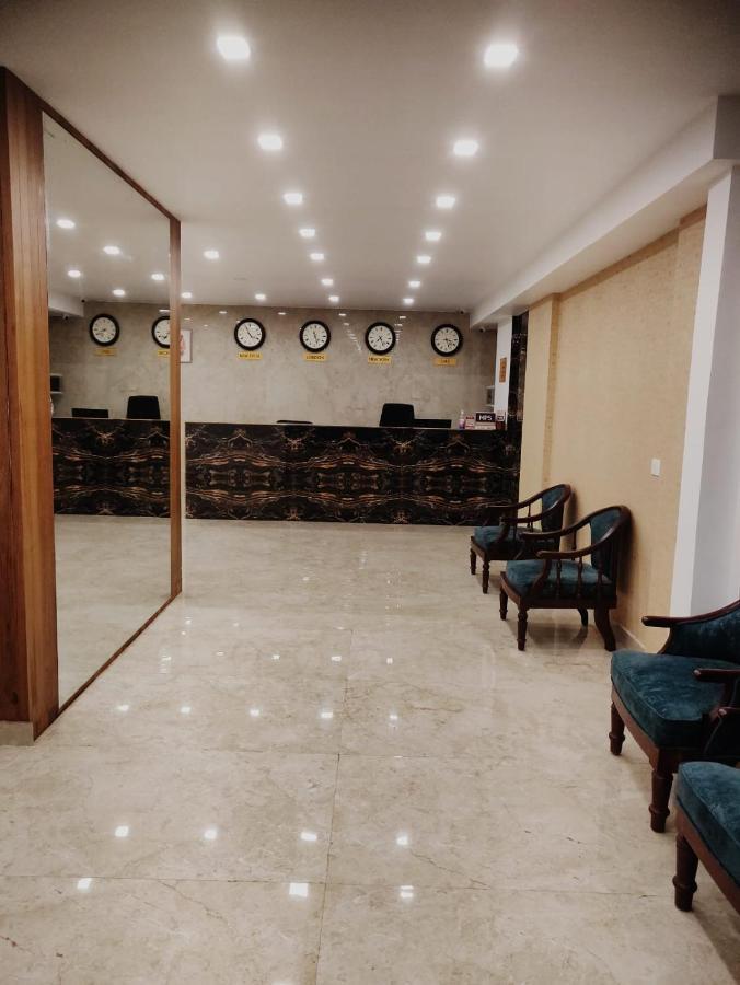 Mpsroyalsuites Perintalmanna Dış mekan fotoğraf